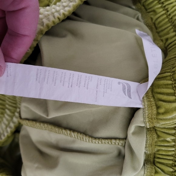 Fabletics Luxe Velour Joggers Women's Size 1X In Lime Green - Picture 10 of 13